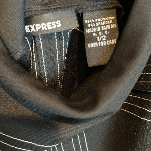Express black with white stitching detail midi skirt size 1/2 - Picture 2 of 3